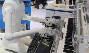 2025年已来！能弹钢琴的机器人从实验室走进音乐厅啦